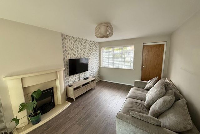 20, Wirral photo 2