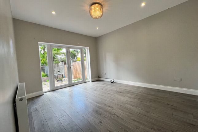 Thumbnail Terraced house to rent in Hornchurch Road, Hornchurch