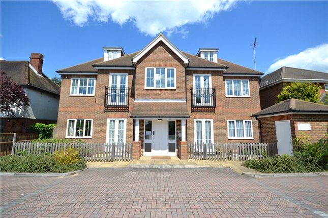 2-bed flat on Flat 3,, English Court, Wokingham, £1,500/mo