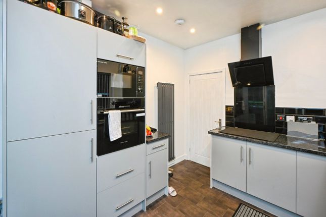 8, West Bank Lea, Mansfield photo 4