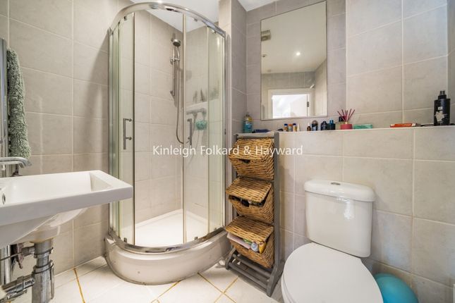 Flat 3 Ferial Court, 78, Furley Road, London photo 5