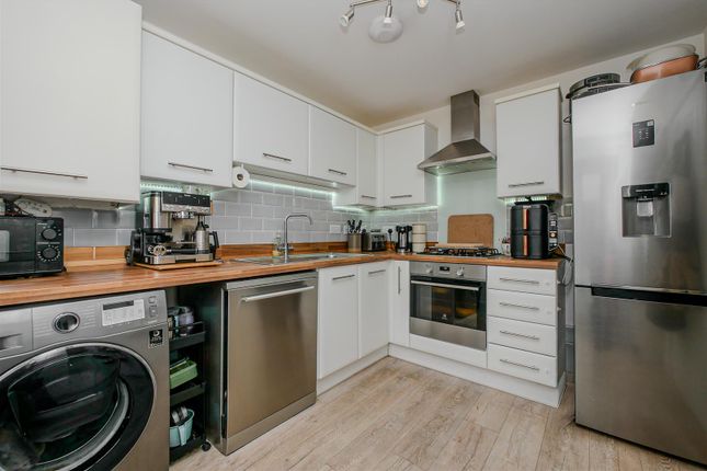 1, Queen Gardens, Harwell photo 2