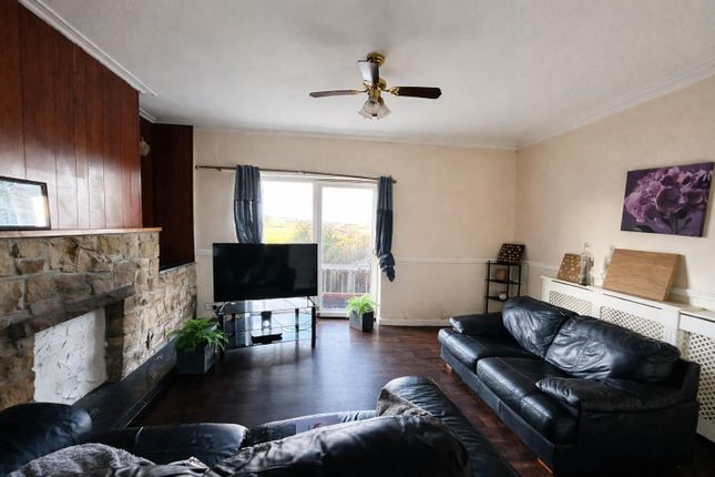 16, Beech Grove, Prudhoe photo 2