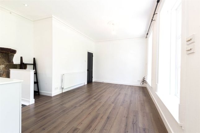 34, Station Road, West Yorkshire photo 3