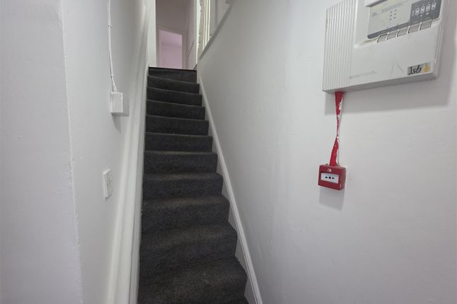 44a, Leicester Road, Salford photo 5