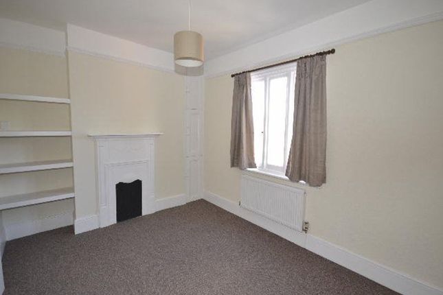 Flat to rent in Station Road, Harpenden