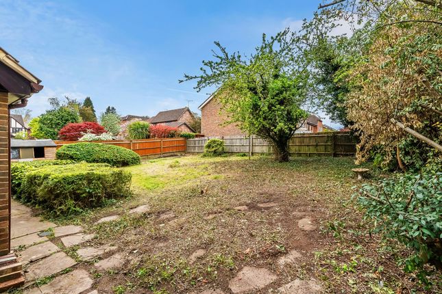2 Acer Avenue, Tunbridge Wells photo 4