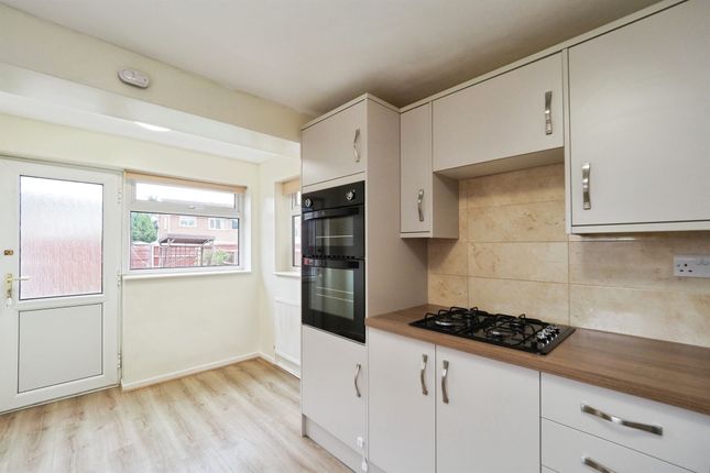 30, Kensington Avenue, Loughborough photo 3
