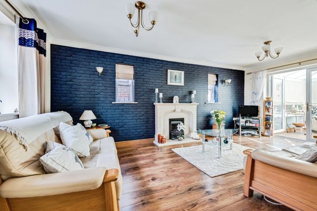 40, Dunvant Road, SWINDON photo 4