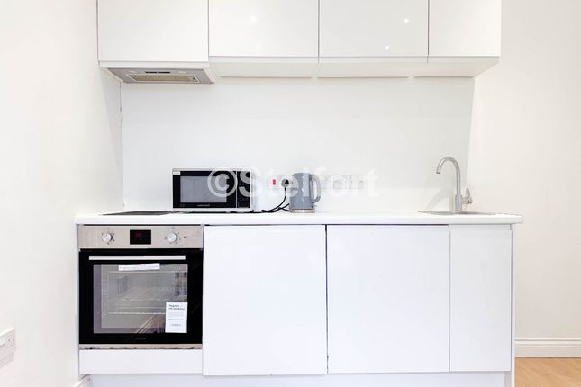 Studio, 143a Junction Road, London photo 3