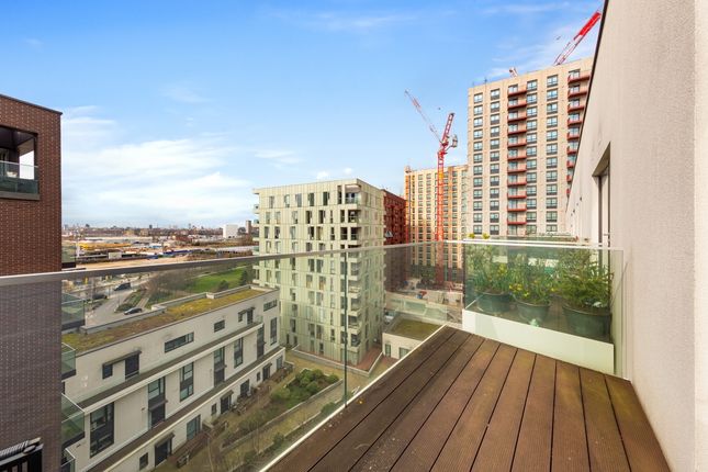1-bed flat on 184, 41, Chandlers Avenue, London, £350,000
