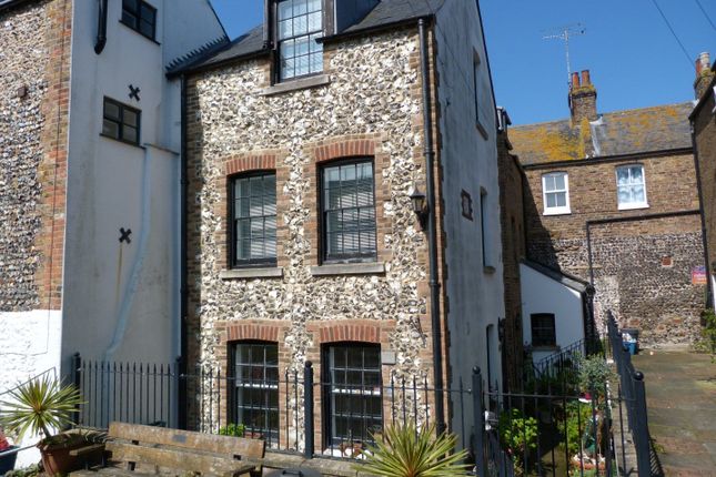Cottage for sale in Union Square, Broadstairs