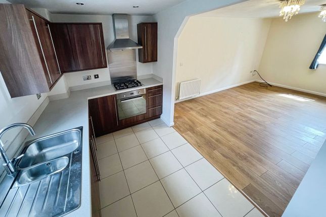 134, Horseshoe Crescent, Birmingham photo 3