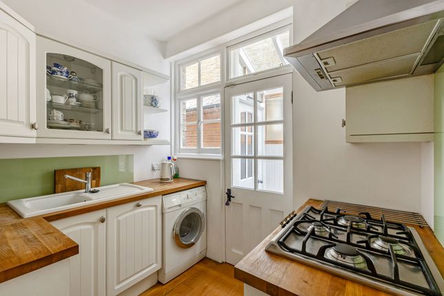 91, Airedale Avenue, London photo 4