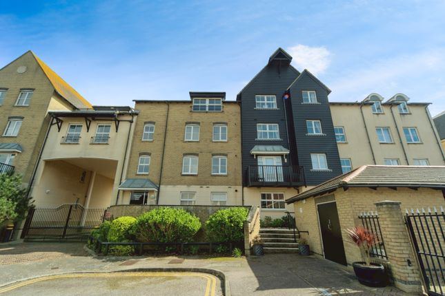 Flat for sale in Admiralty Way, Eastbourne, East Sussex