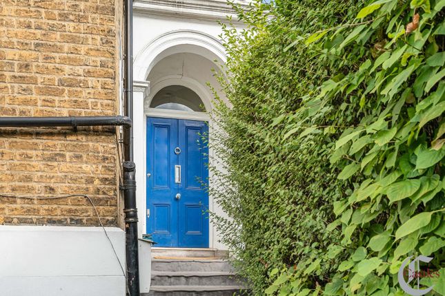 Flat, 2d, Hornsey Rise, Stroud Green photo 4