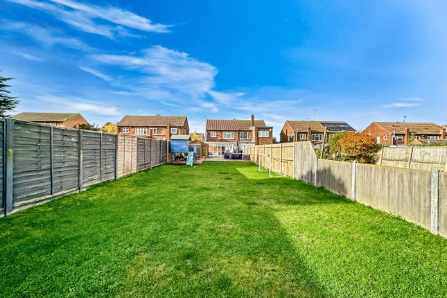 69, Chaffes Lane, Sittingbourne photo 3