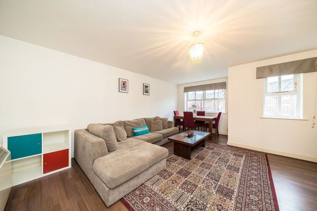 223, Macmillan Way, London photo 3