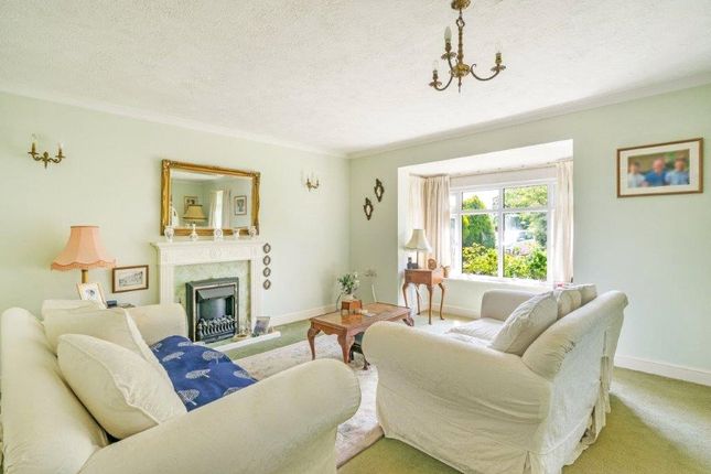 24 Cross Lane Gardens, Ticehurst photo 2