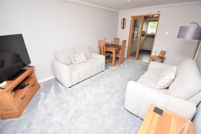 92, Blarmore Avenue, Inverness photo 4