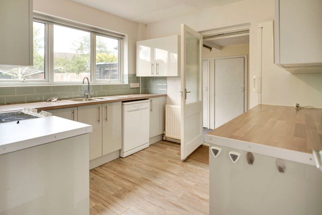 4, Falconers Park, Sawbridgeworth photo 4