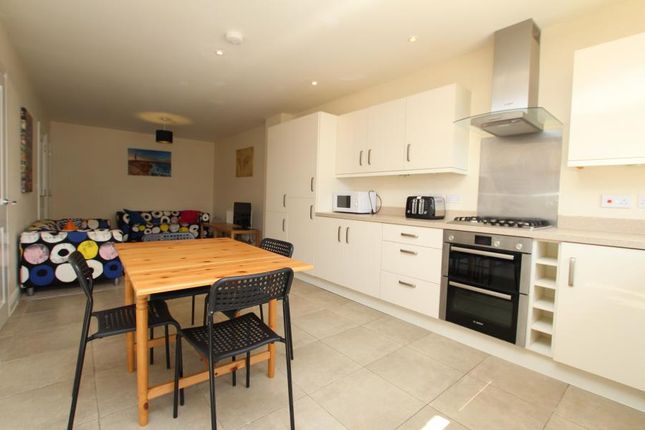 6, Foxglove Close, Stoke Gifford photo 3