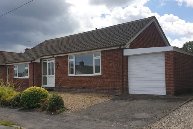 Thumbnail Detached bungalow to rent in Meadowcourt Road, Leicester
