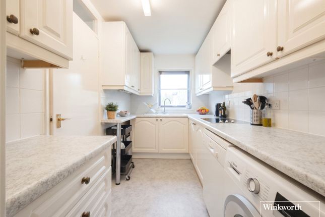 41, Wheatley Close, London photo 5