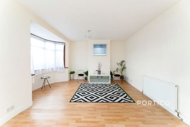 6A, 2-10, Billet Road, London photo 3