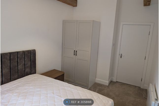 Flat, Eastgate, Leeds photo 5