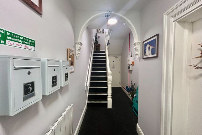 Flat 3, 84, North Denes Road, Great Yarmouth photo 3