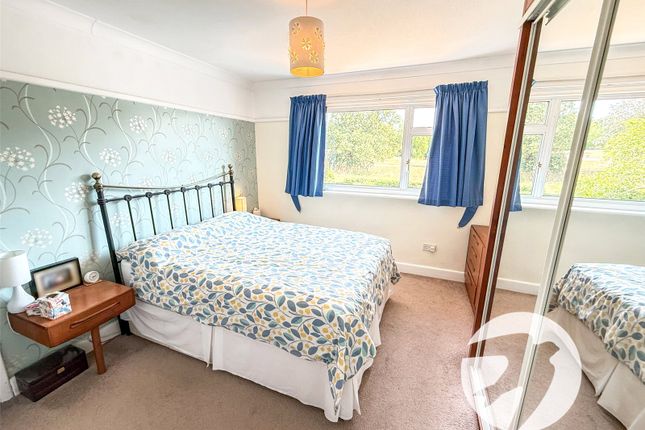 32, Berryhill, London photo 5