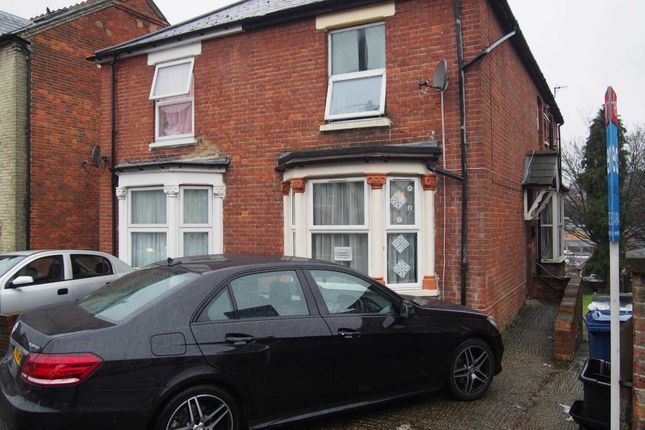 Thumbnail Semi-detached house to rent in Roberts Road, High Wycombe
