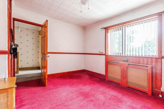 43, Lytham Drive, Greater Manchester photo 4