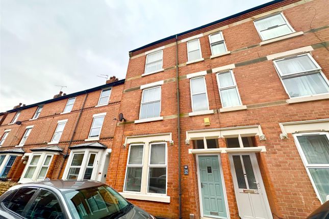 Thumbnail Room to rent in Room 2, Wilford Crescent East, Nottingham