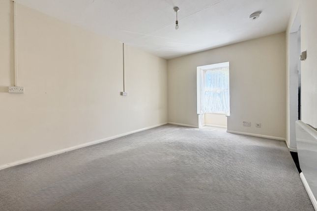 20, Shinners Close, South Norwood photo 2
