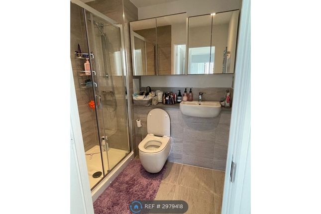 Flat, Pochard Heights Auckland Road, London photo 4