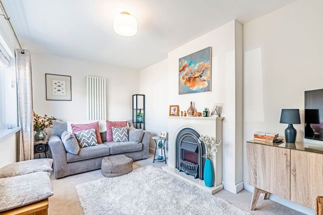 26 Birchgrove, Pontyclun photo 4