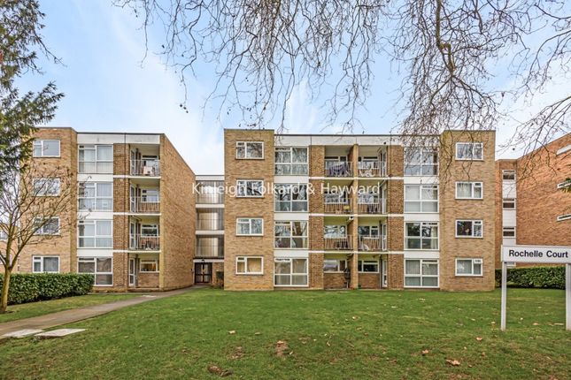 2-bed flat on 19 Rochelle Court,, Foxgrove Road, Kent, £325,000