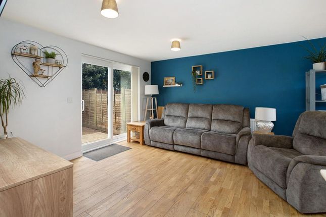 16 Pine Tree Close, Dawlish photo 3