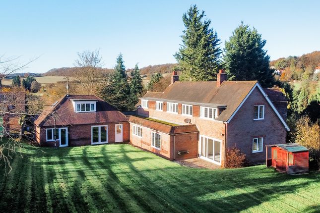 Country house for sale in Rignall Road, Great Missenden