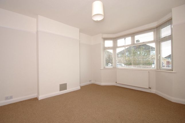 52, Hugh Allen Crescent, Oxford photo 4