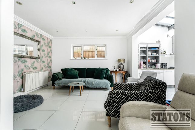 20, Galley Lane, Hertfordshire photo 4