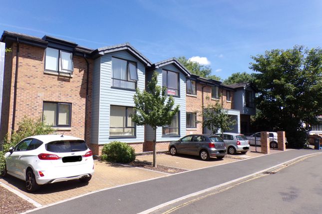 Thumbnail Flat for sale in Station Avenue, Fishponds, Bristol