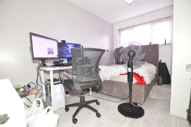 10, Boleyn Road, London photo 4