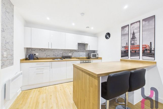 108N The Plaza 1 Advent Way, Manchester photo 5