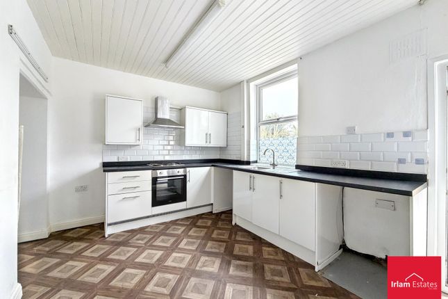 33, Dean Road, Manchester photo 4