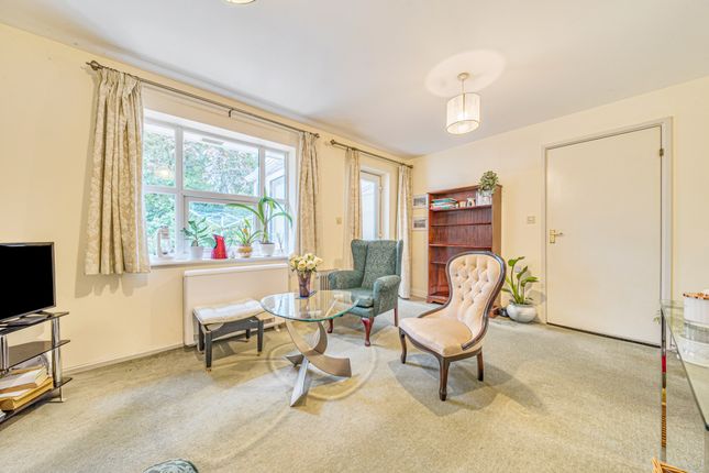 10, Brackenhurst, Malvern photo 4