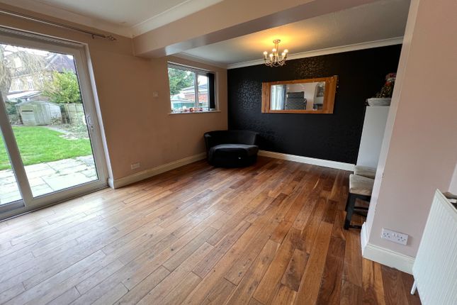 Detached house for sale in Old Bedford Road, Luton