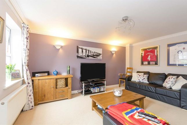 Thumbnail Flat to rent in Westwood Road, Southampton